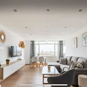 https://apartamento-en-los-boliches-fuengirola-29640.es-andalucia.com