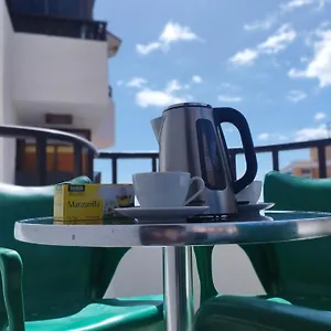 https://casa-yuni.tenerifehoteles.net